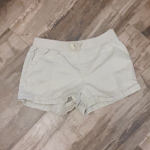Crazy 8 Girls Size Large Khaki Shorts with Elastic Waistband – Great Condition